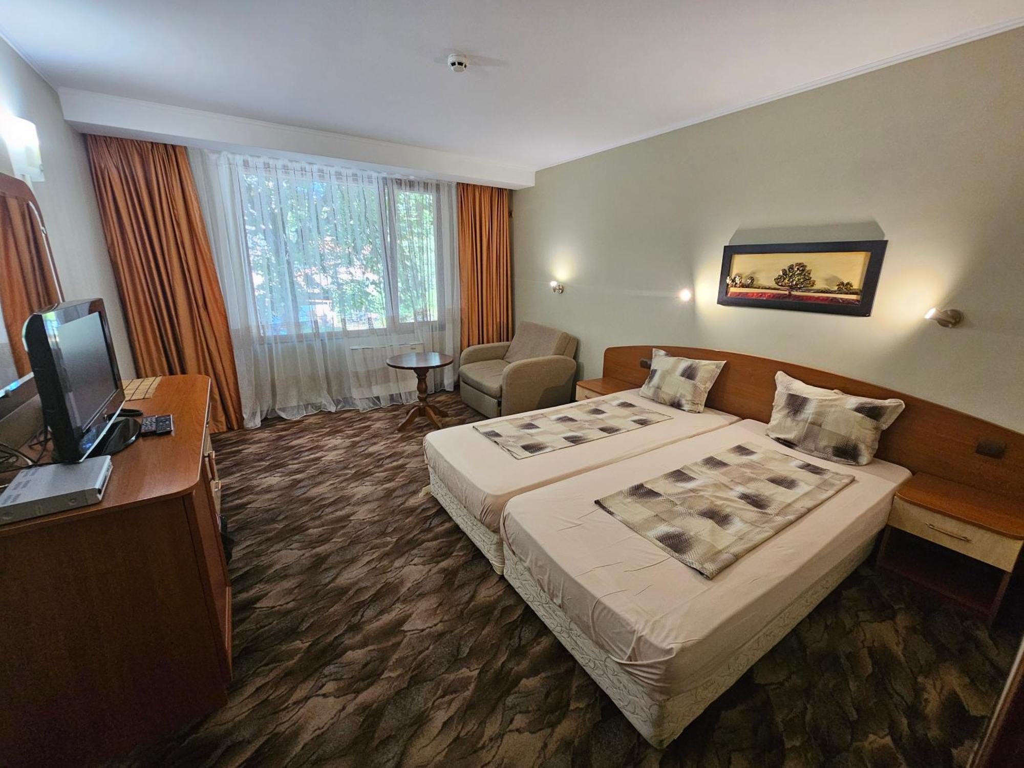 Family Hotel Jeri ヴェリングラード エクステリア 写真