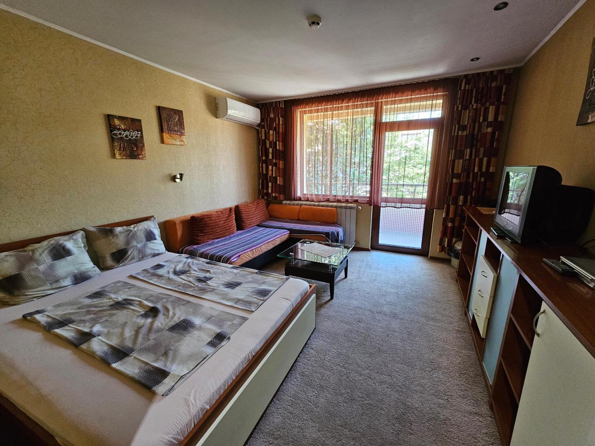 Family Hotel Jeri ヴェリングラード エクステリア 写真
