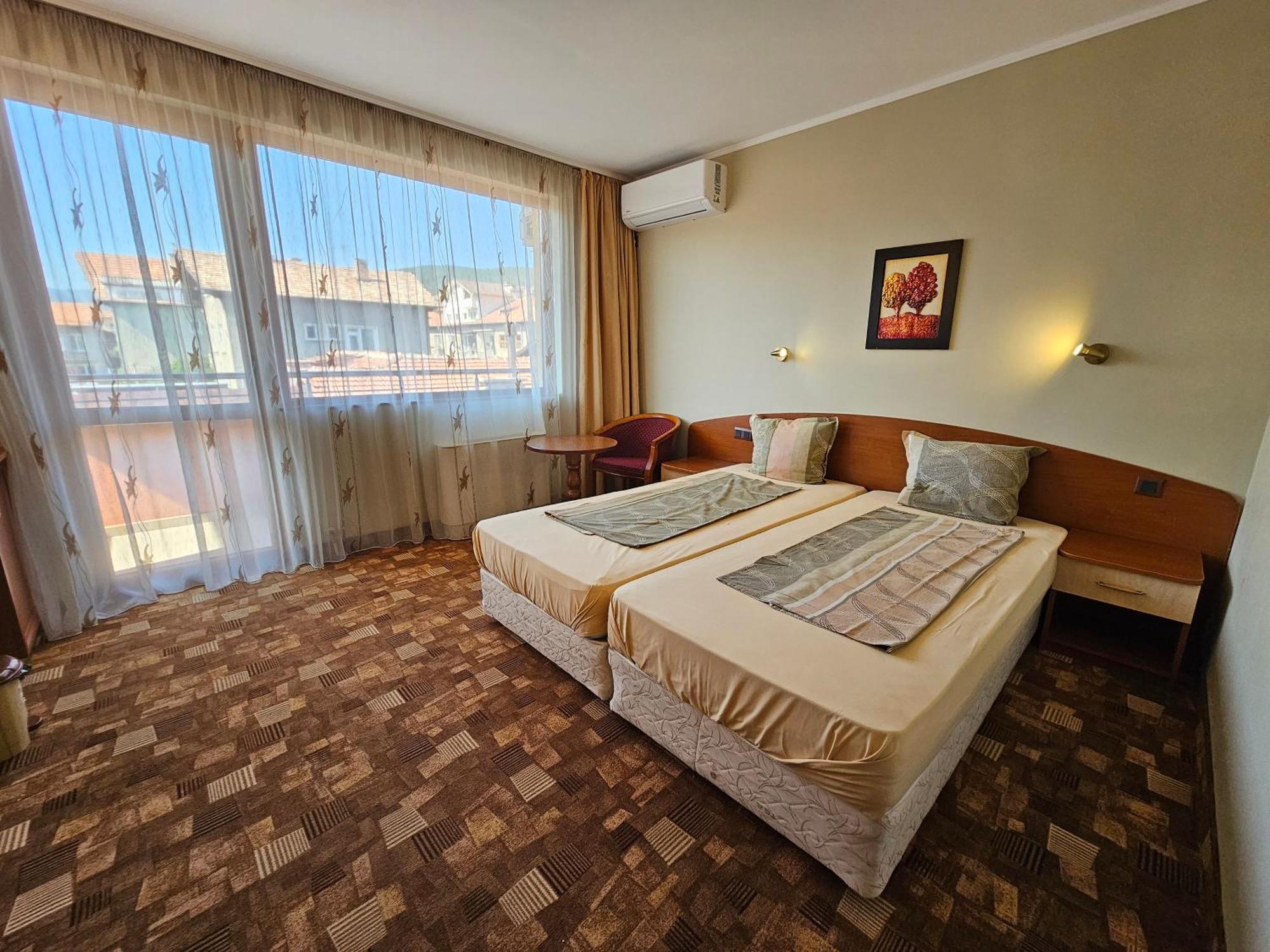 Family Hotel Jeri ヴェリングラード エクステリア 写真