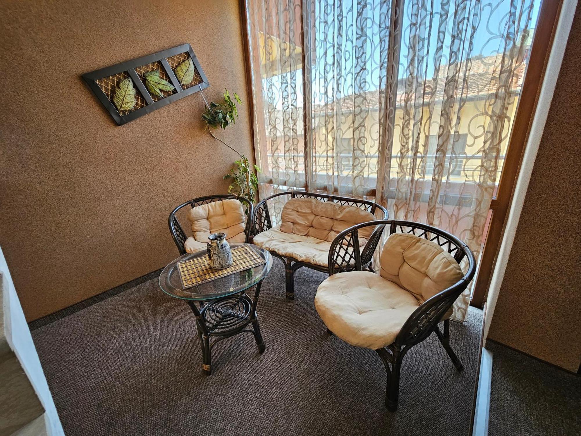 Family Hotel Jeri ヴェリングラード エクステリア 写真